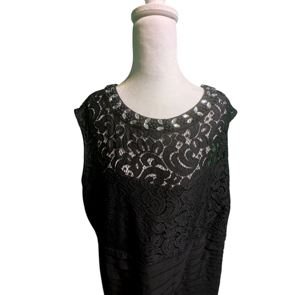 Scarlett Black Lace Midi Dress